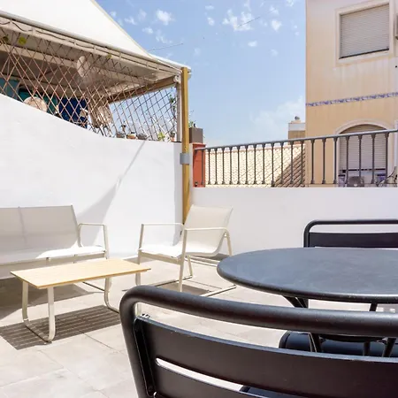 Urban Glow Carril Apartment